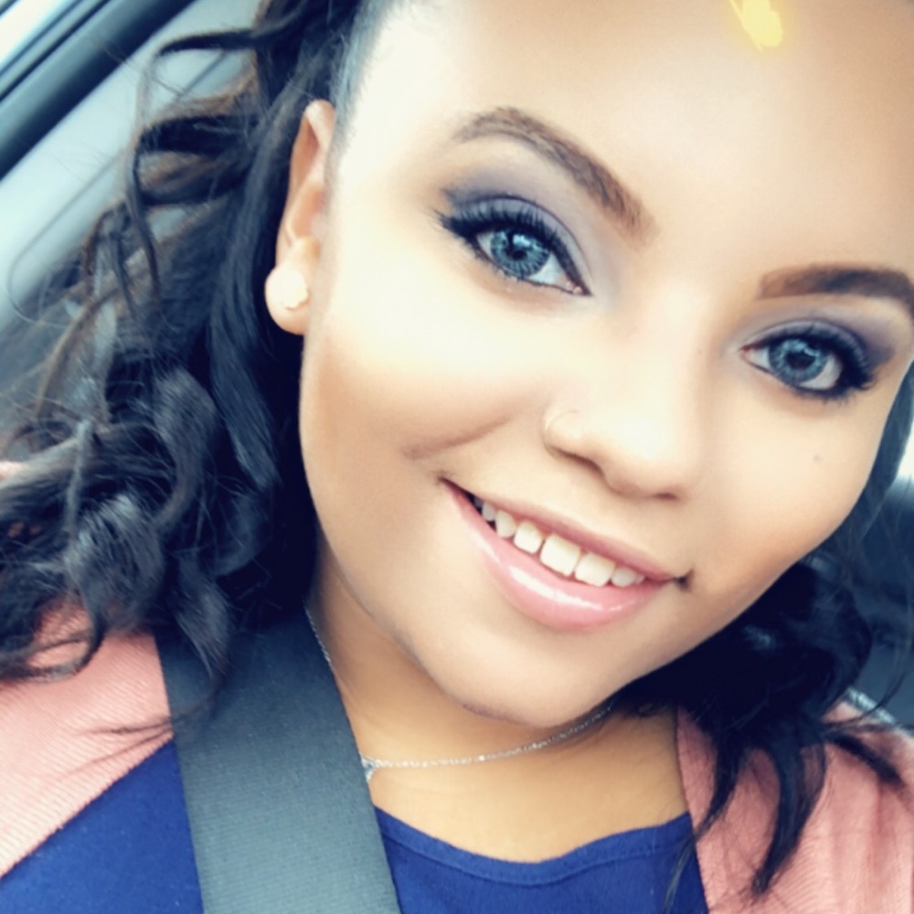 Meet your Posher, Naylee